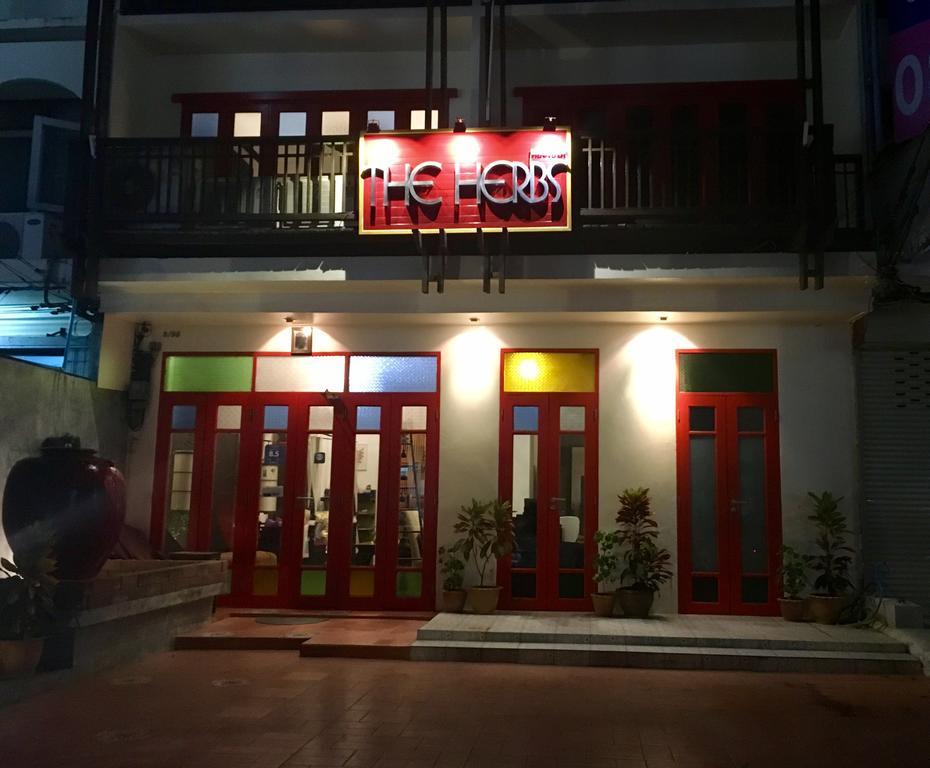 The Herbs Hotel HHQ Exterior foto
