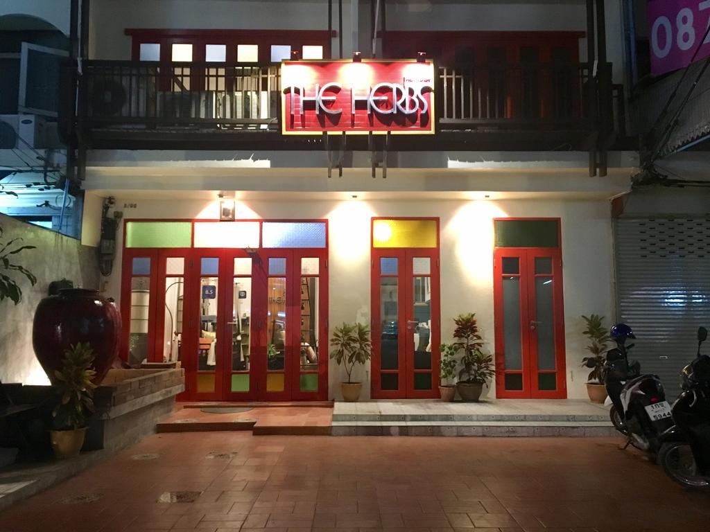 The Herbs Hotel HHQ Exterior foto