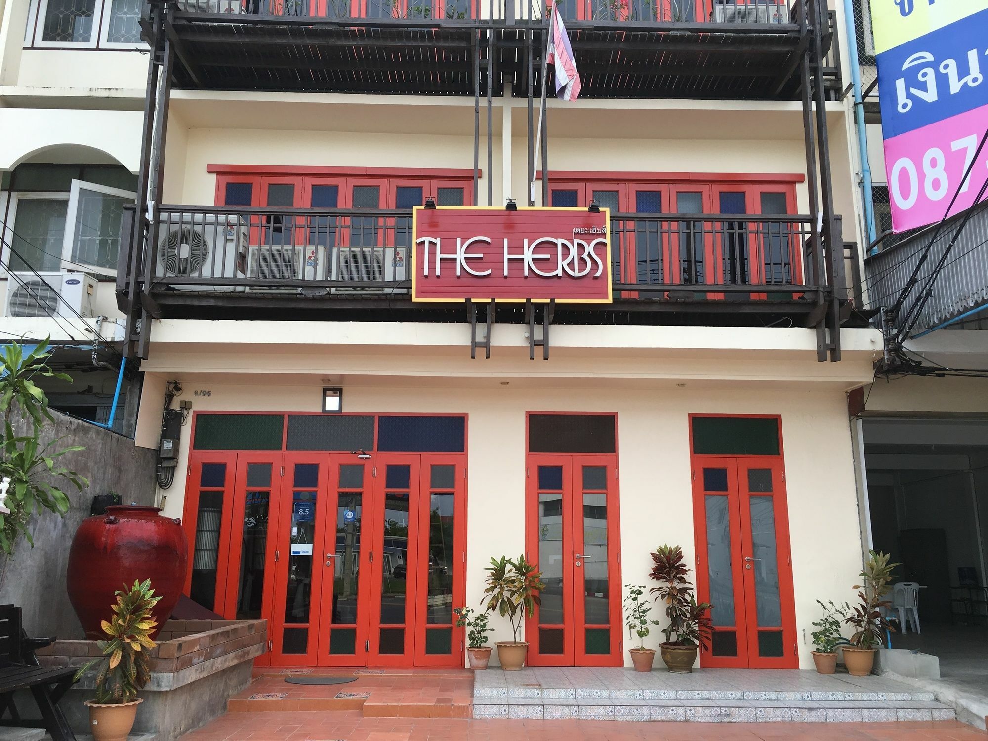 The Herbs Hotel HHQ Exterior foto